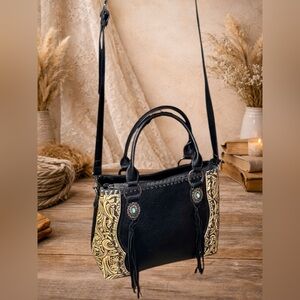 NWOT Trinity Ranch - Floral Tooled Concho Handbag with Crossbody Strap 🌅🌵